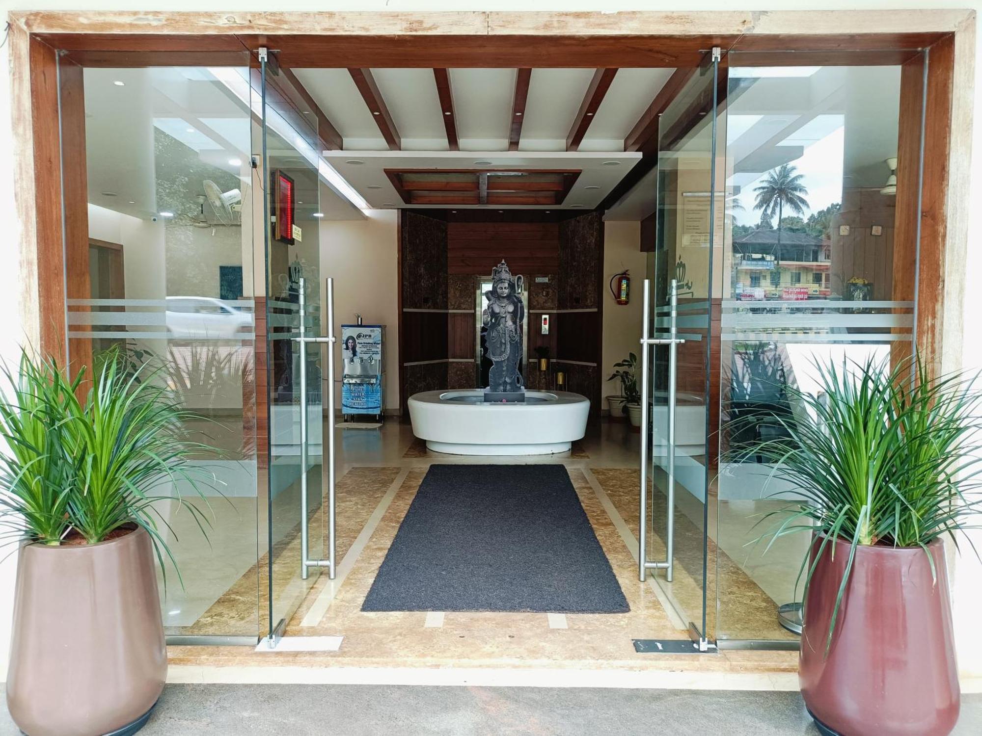 Hotel Mayura Residency Subrahmanya 외부 사진